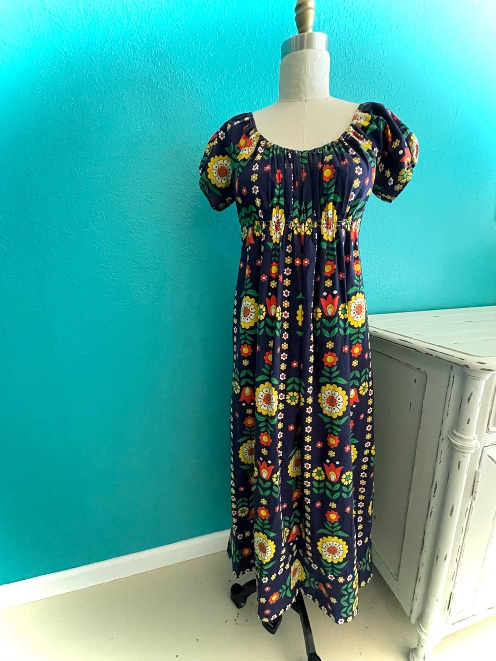Vintage 60s Cotton FlowerPower mididress Mod Maximalist Summer dress